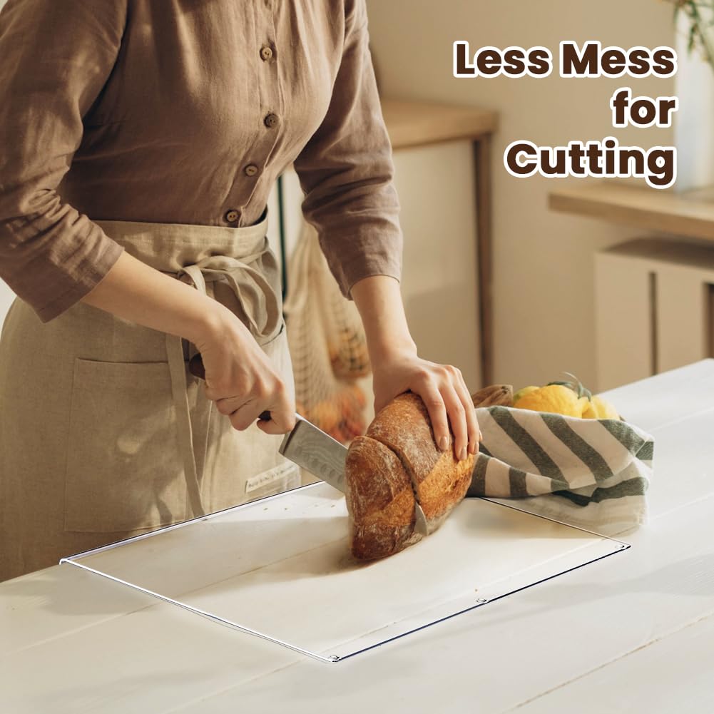 Gracenal non-slip dots keep the board steady during chopping.