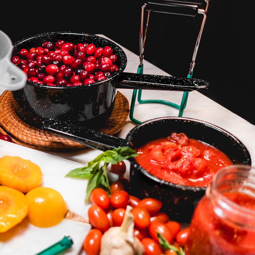 Granite Ware porcelain nonstick surface for easy food release