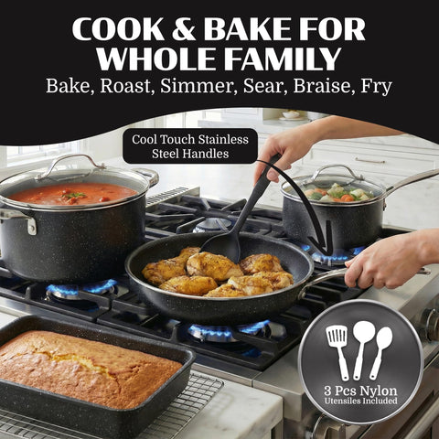 Granitestone Ceraluxe 1.5qt saucepan with lid for sauces.