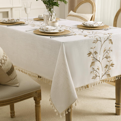 GRASiMOSY tablecloth complements farmhouse decor with floral-inspired motif