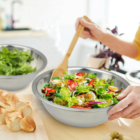 Great Credentials flat base design ensures bowl stability during whisking