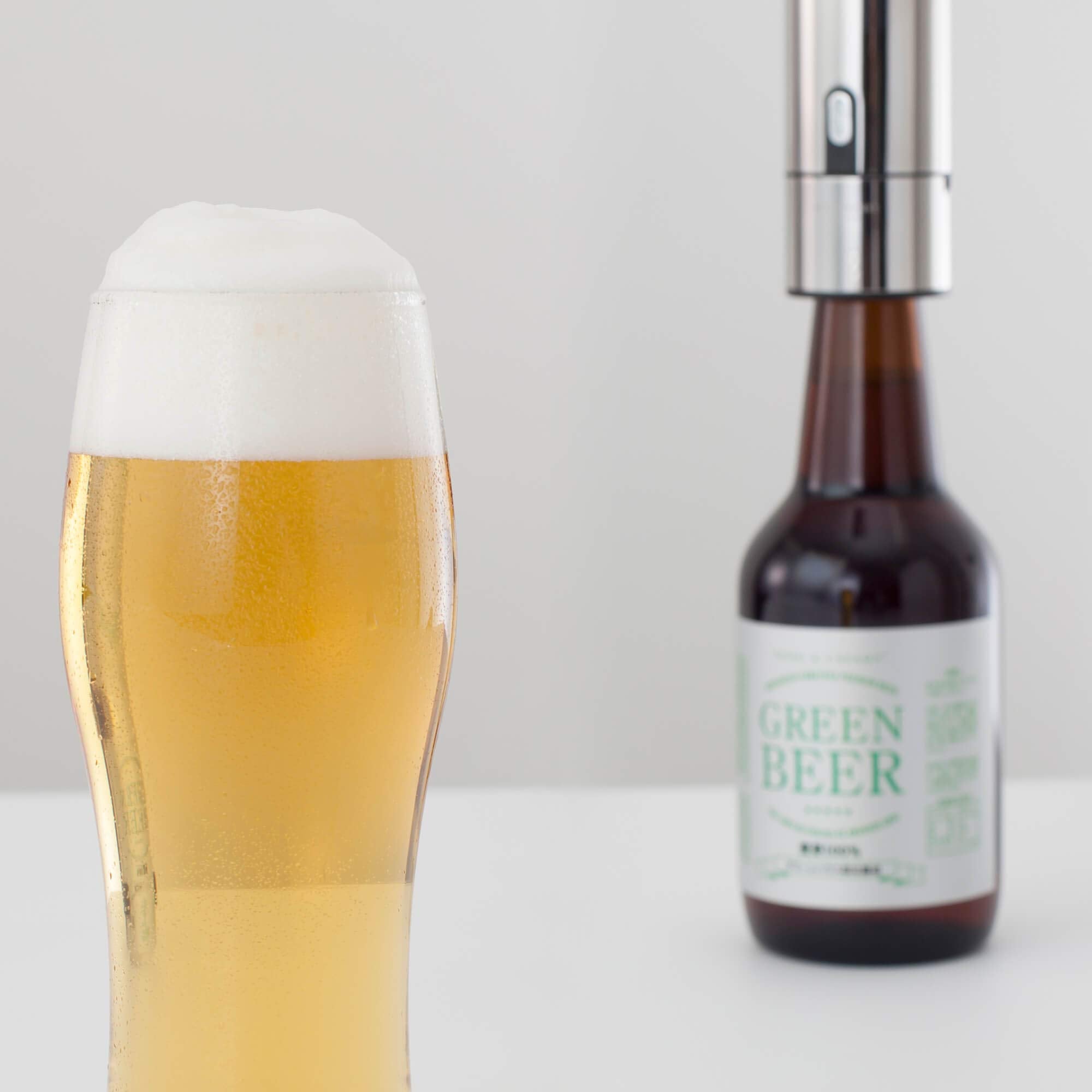 GREEN HOUSE Thick foam boosts perceived richness and mouthfeel for a premium beer moment.