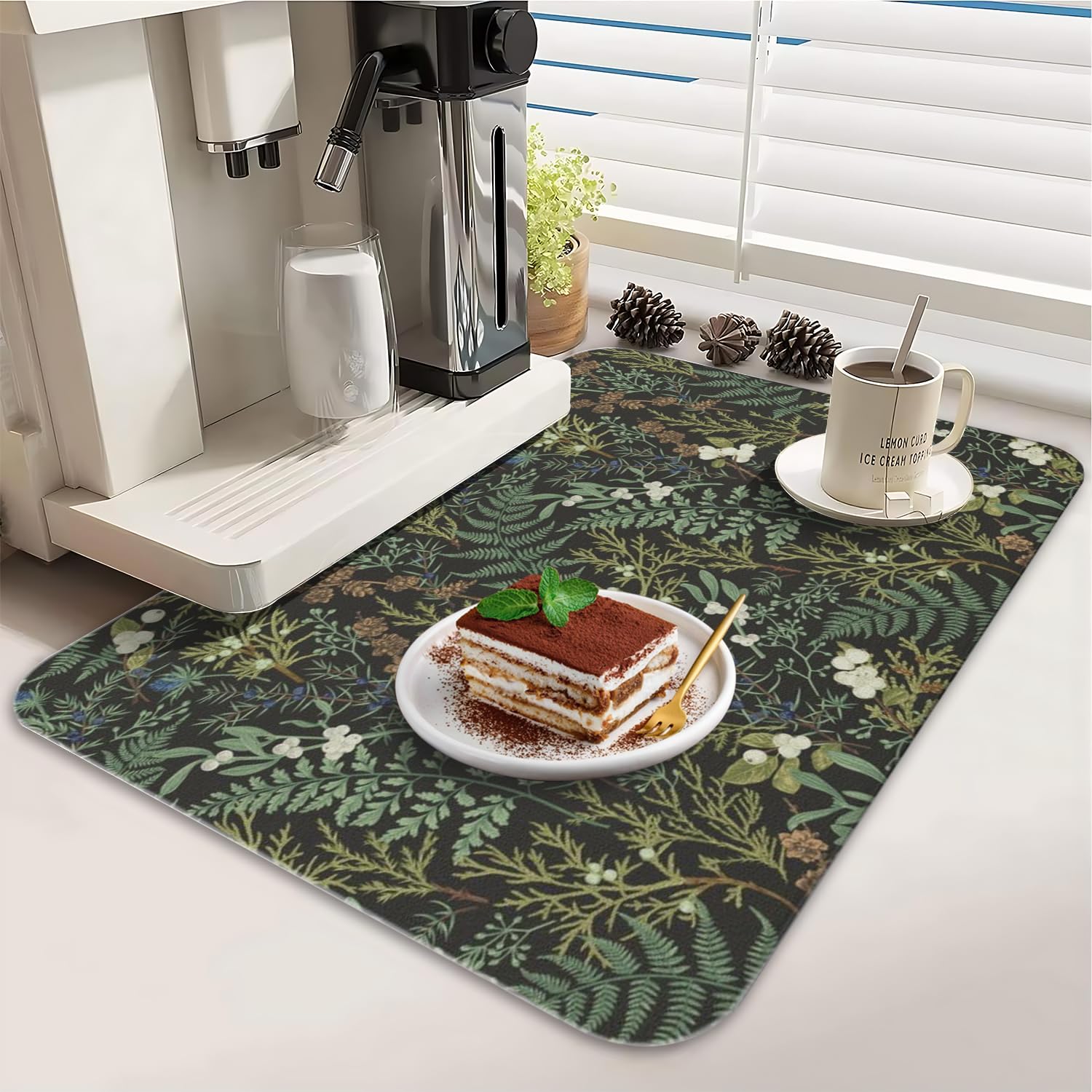 Four-layer Green Plants mat offers absorbency without scratching surfaces