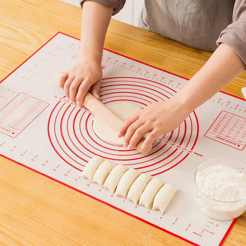 Large surface for baking prep with Greenrain mat