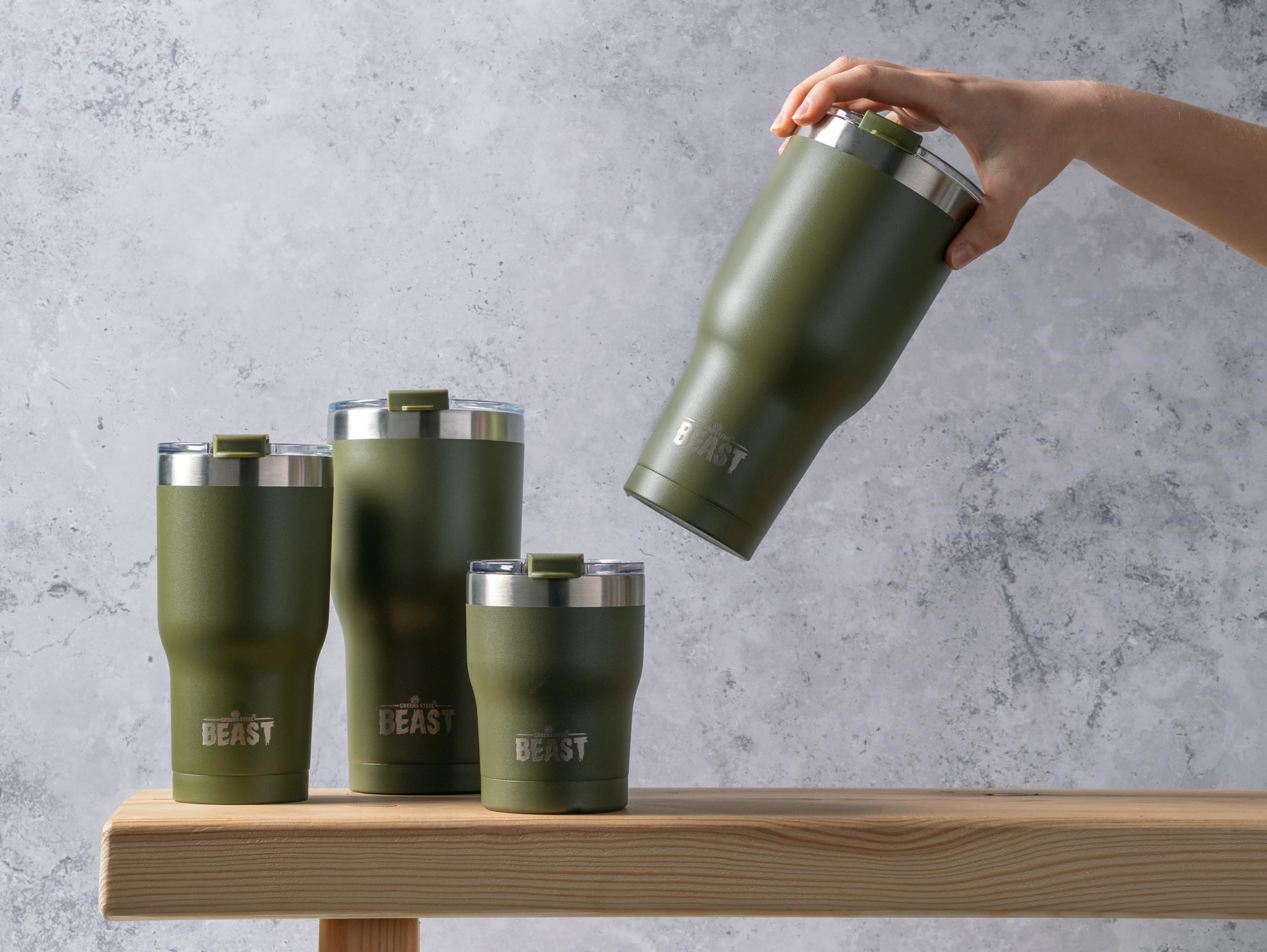 Greens Steel Beast splash-proof lid reduces spills.