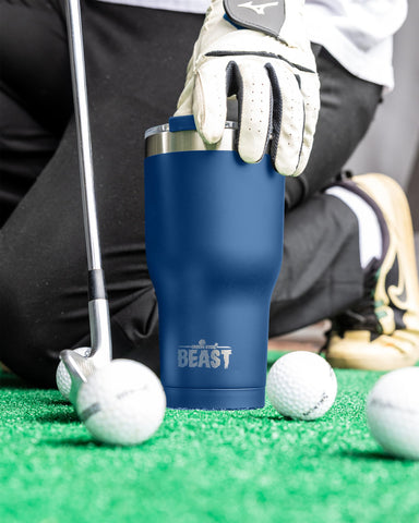 Greens Steel Beast splash-proof lid minimizes spills during travel.