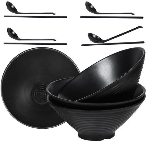 Greentainer black tableware adds a modern touch to everyday ramen nights