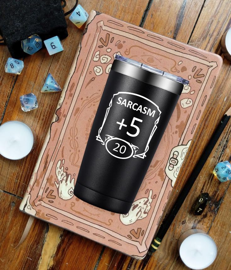 Grifarny D&D tumbler includes two stainless steel straws and a lid for easy sipping