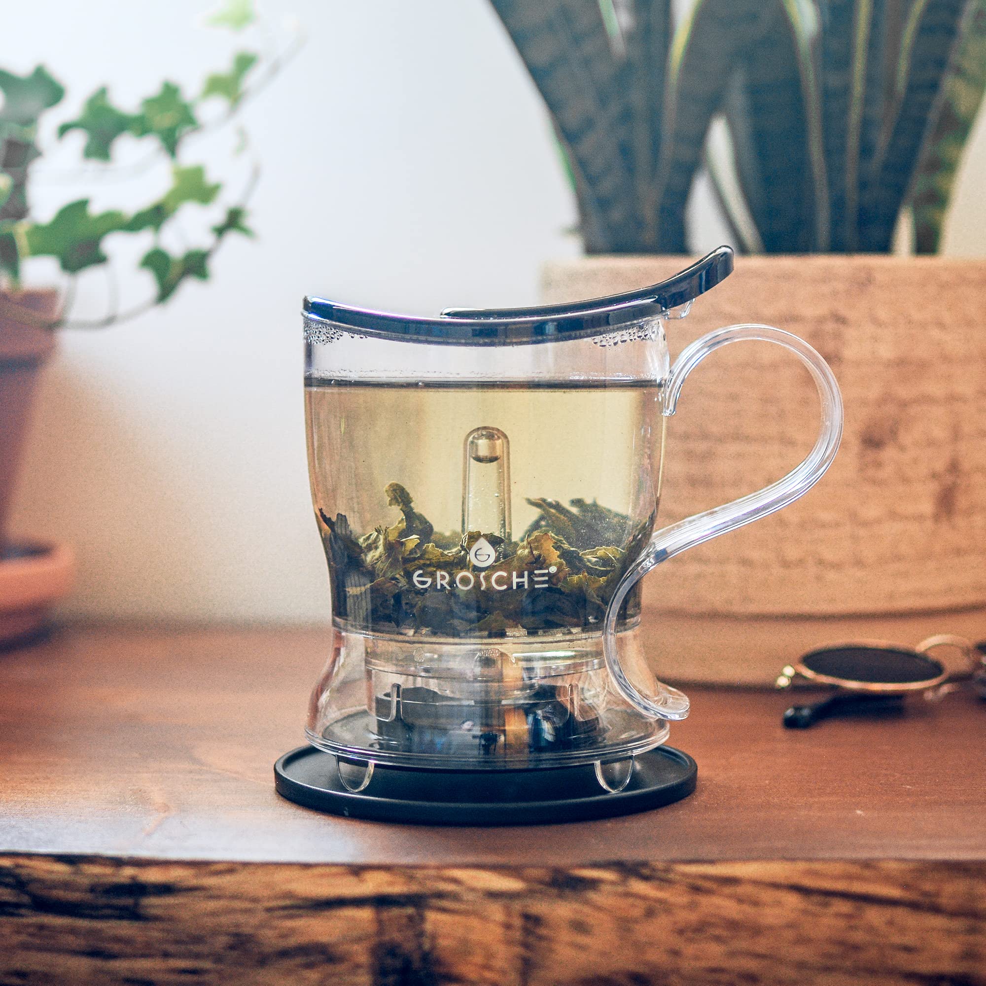 Removable infuser basket in GROSCHE Aberdeen for quick cleaning