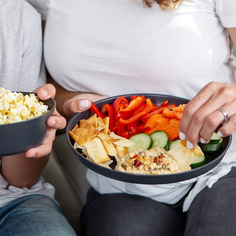 Grow Forward BPA-free plates protect flavors during family dinners.