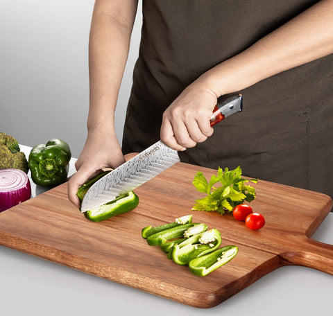 Gtencemen acacia cutting board handle side view highlights grip and hook