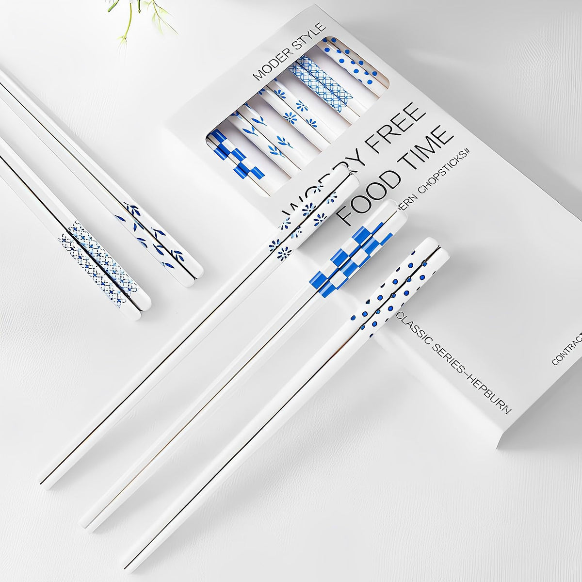 GTIEDIK blue porcelain chopsticks 5pc set for daily meals.