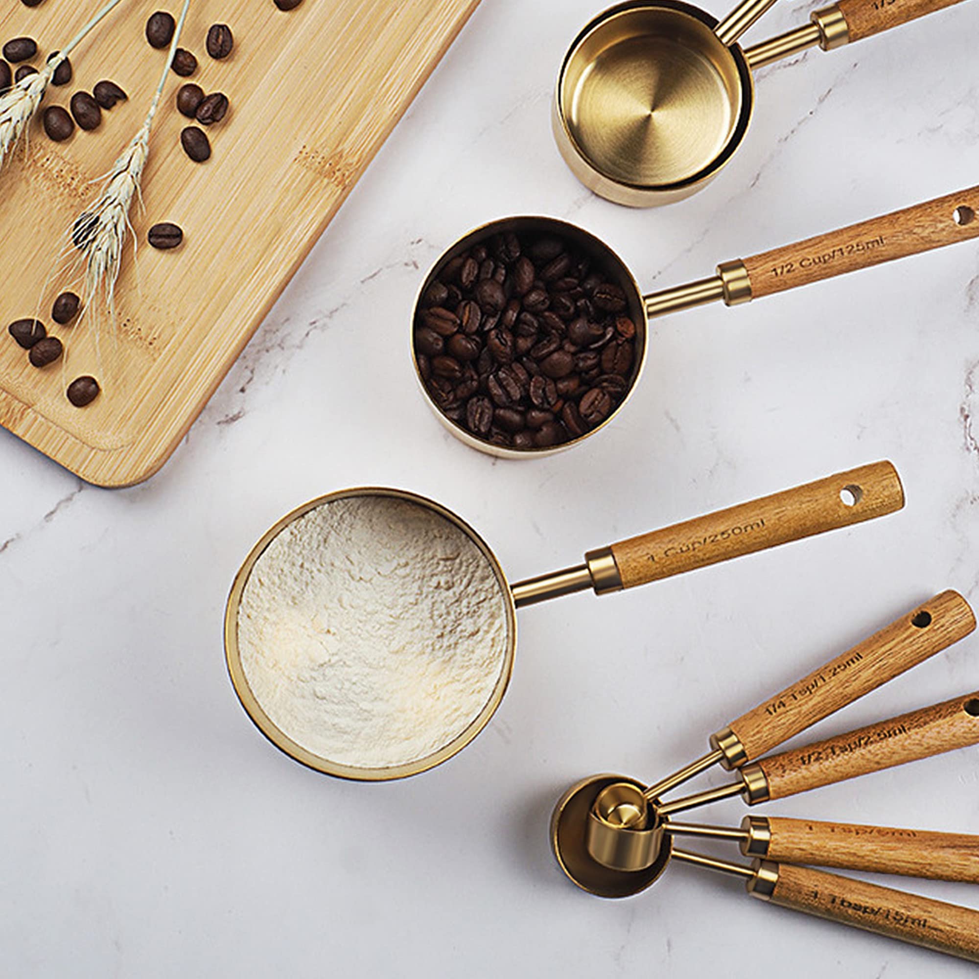 GuDoQi non-stick interior simplifies cleaning of sticky ingredients.
