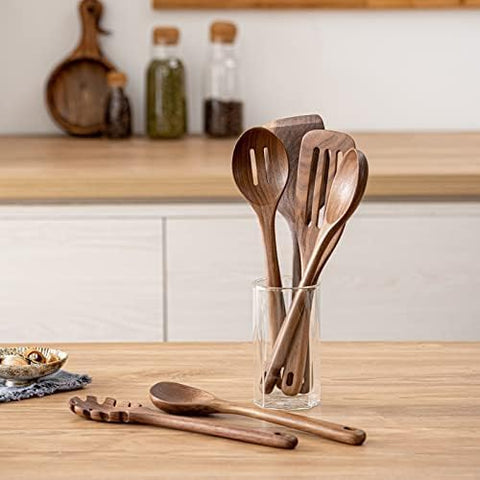 Gudamaye larger slotted spatula, sturdy and versatile for flip and scoop.