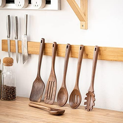 Gudamaye spaghetti spoon with long handle, helps lift pasta cleanly.