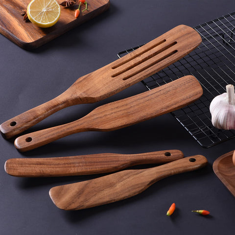 Gudamaye spurtle medium, ideal for precise stirring and durable heat resistance.