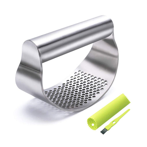 GuDoQi garlic press rocker with ergonomic handle for easy, aromatic mincing.