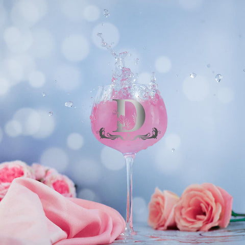 Gumry 16-ounce wine glass ideal for wine, sangria, or cocktails.