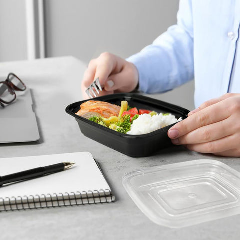 GUSTO dishwasher-safe design for effortless cleaning after meals.