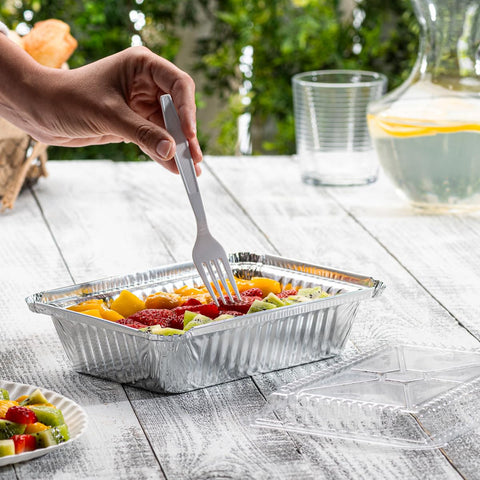 GUSTO disposable pans are freezer-safe and recyclable for easy cleanup.