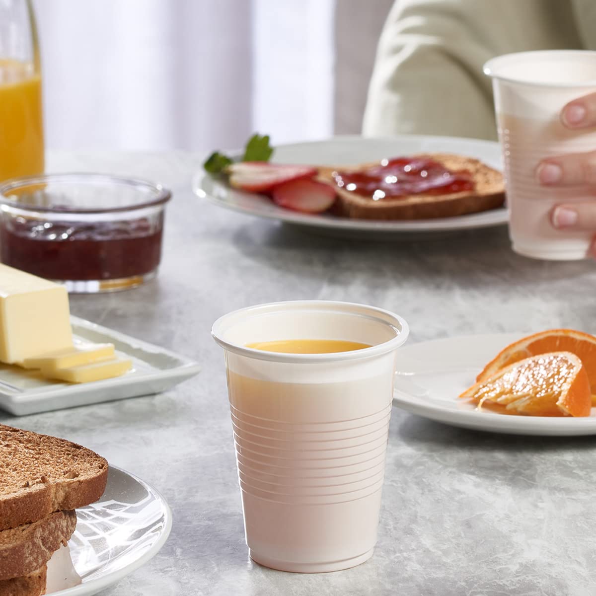 GUSTO disposable party cups designed for easy cleanup.