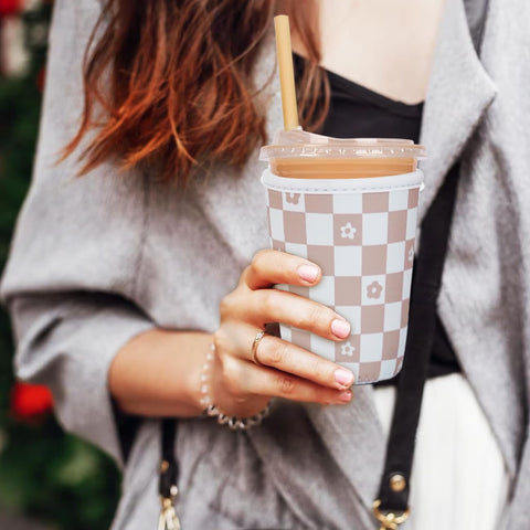 Haevola Neoprene insulated sleeve protects your cup from condensation and moisture.