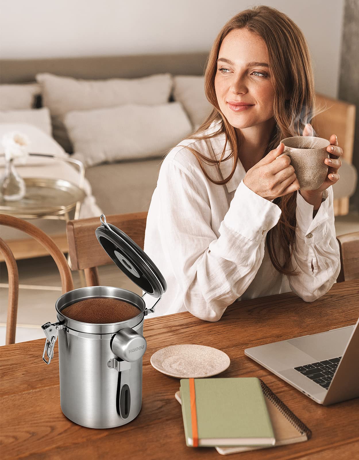 HAIOOU 22oz canister stores coffee beans, grounds, sugar, or tea
