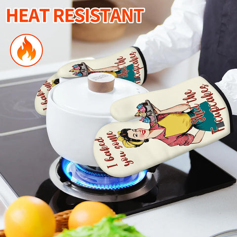 HAISUKA beige pot holders with retro look safeguard surfaces during handling hot dishes