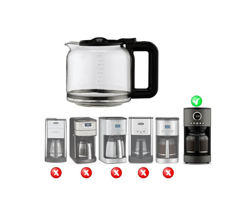 HAKANO carafe handle offering secure grip during pouring.