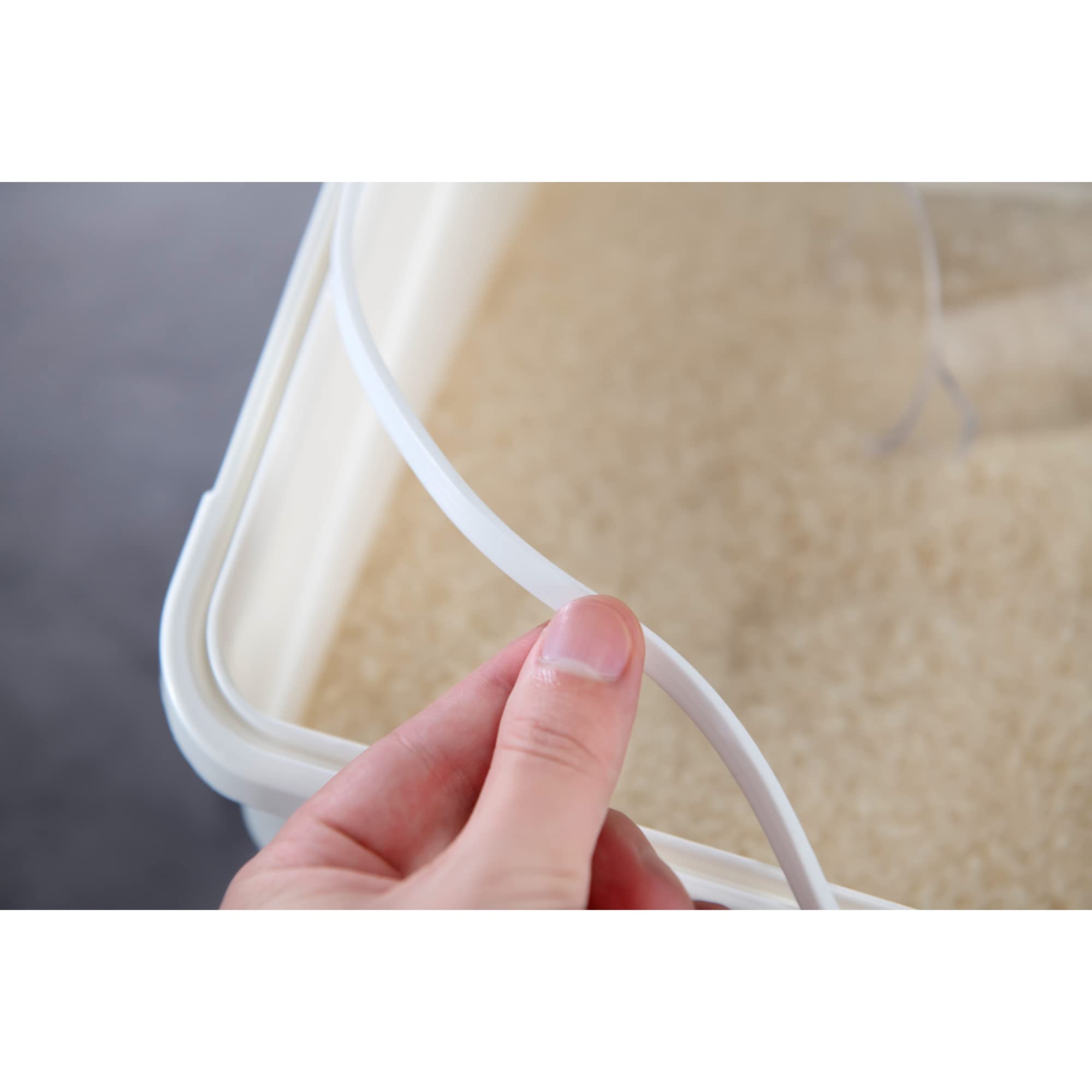 Storage holds up to 50 lbs rice or 35 lbs pet dry food