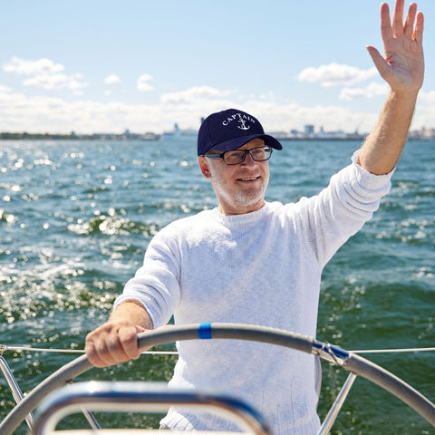 Handepo nautical design on cap and mug with classic sea motifs
