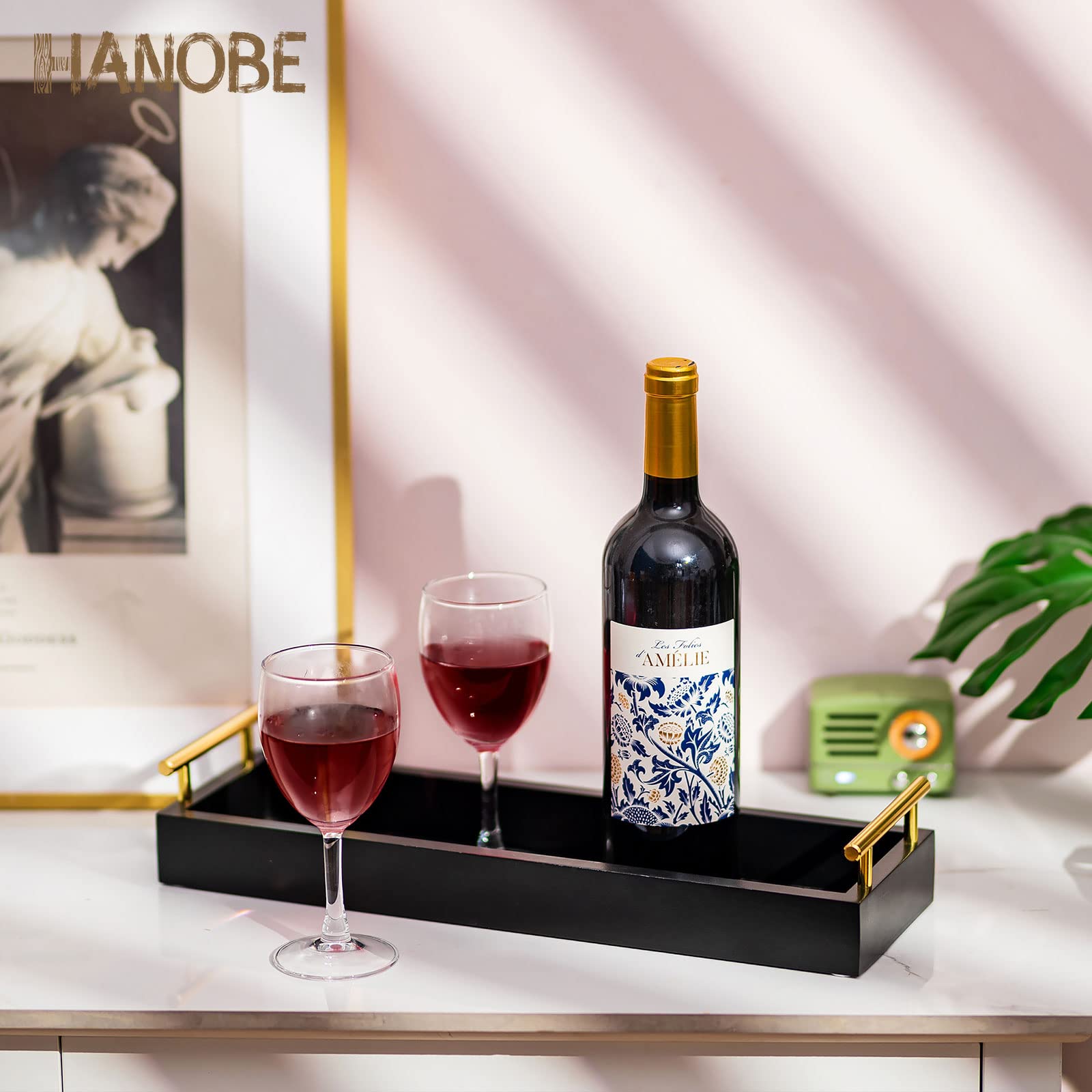 Hanobe tray with glossy MDF finish for a sleek, modern touch