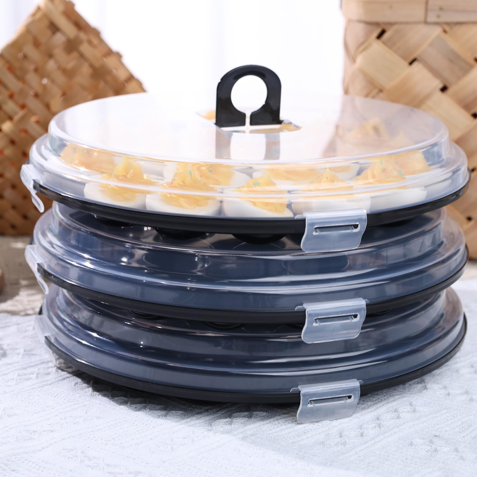 HANSGO food-grade plastic resists leaks and keeps contents fresh.