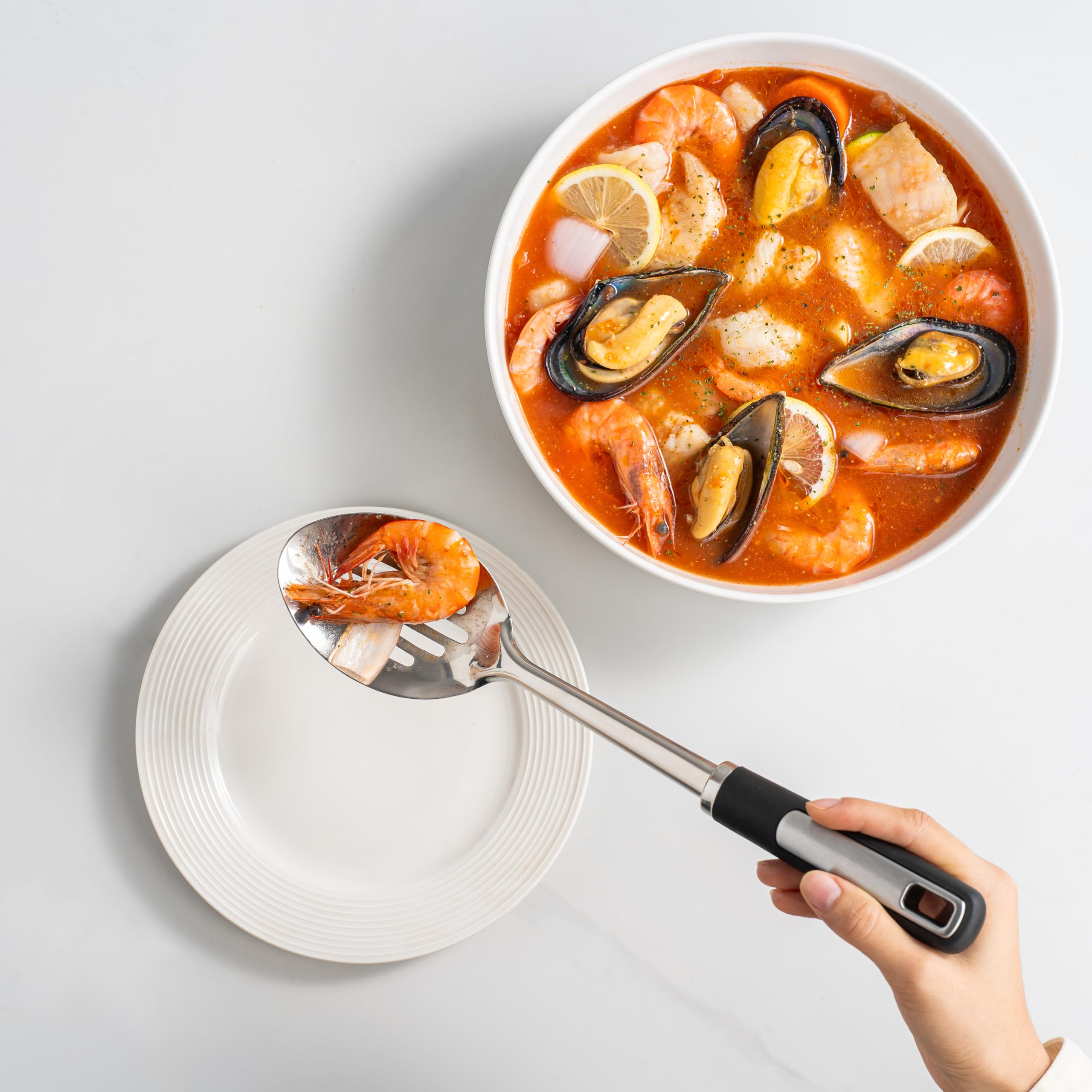 Happy Kit ergonomic handle design offers comfortable control during use.