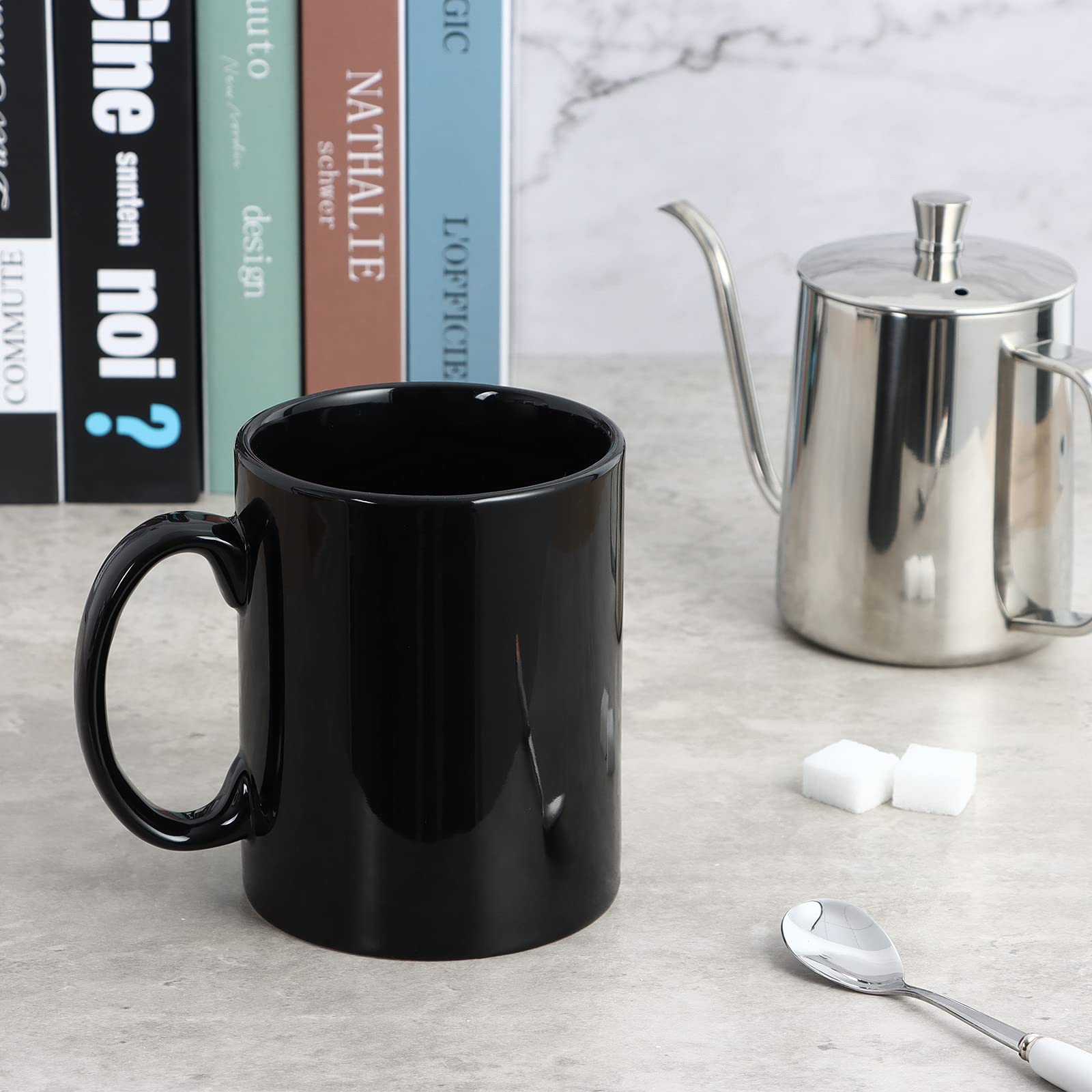 Harebe dishwasher and microwave safe mug for easy care.