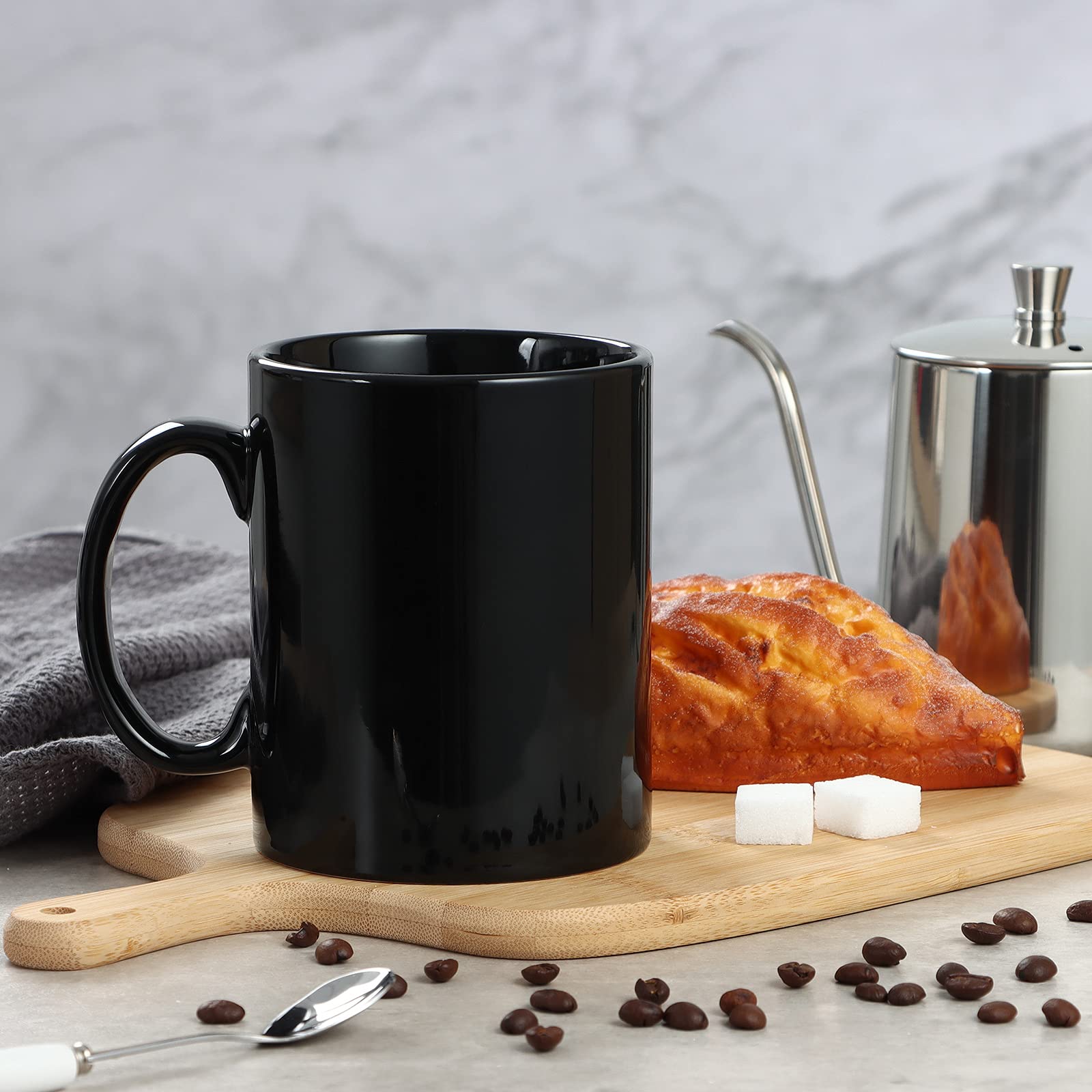 Harebe rounded cup design helps prevent surface scratches during use.