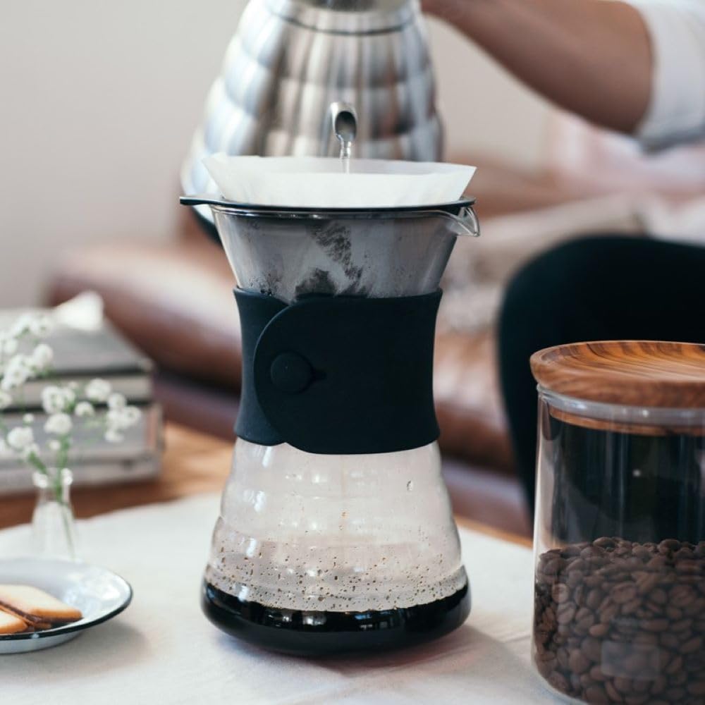 Heat-resistant borosilicate glass for durable, steady brewing