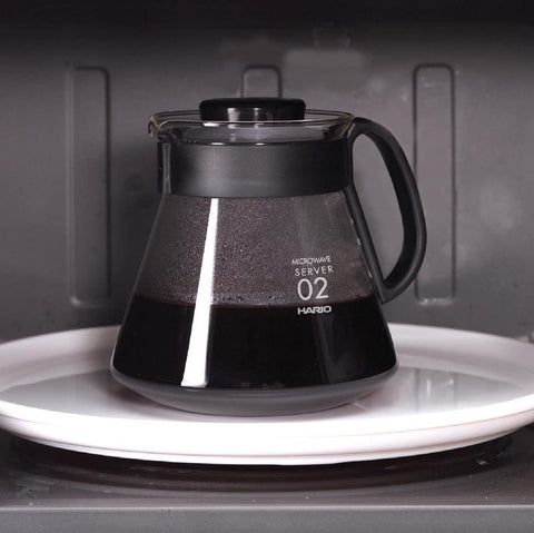 Hario V60 glass coffee server 600ml handle close-up for comfortable grip