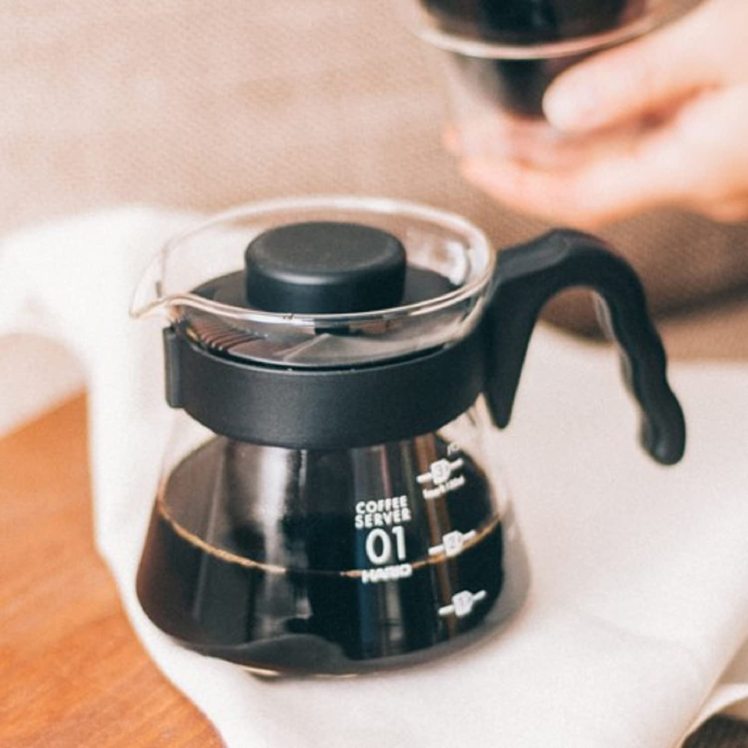Hario V60 microwave-safe glass coffee server for quick reheats