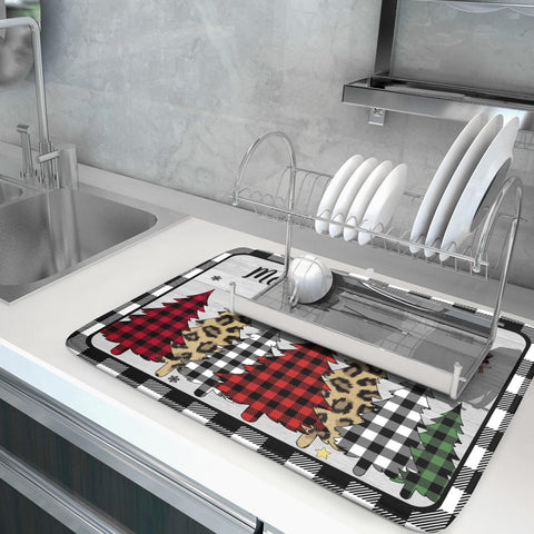 Harooni Christmas-print dish mat adds festive décor while drying dishes.