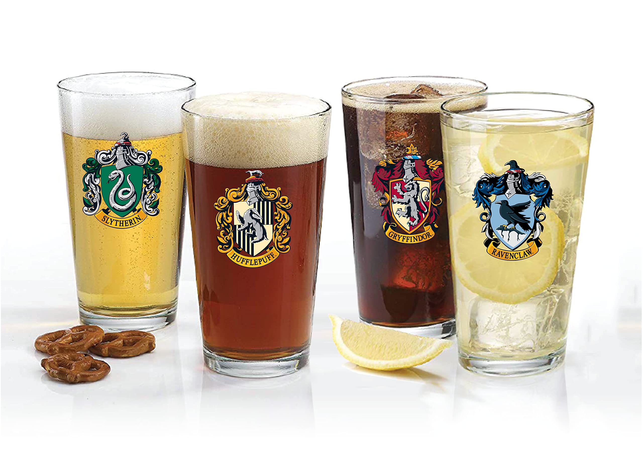 Harry Potter Ravenclaw crest pint glass featuring intelligent detailing and elegant silhouette.