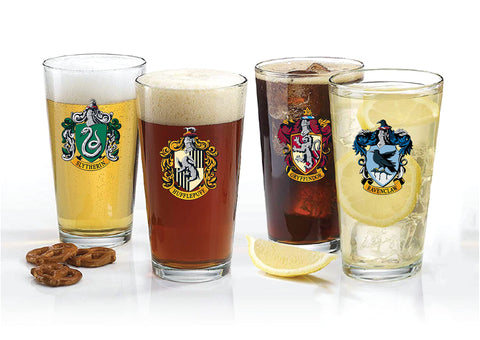 Harry Potter Ravenclaw crest pint glass featuring intelligent detailing and elegant silhouette.
