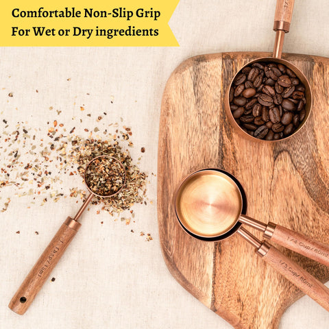 HARURI wooden-handled cup and spoon set neatly organized for easy storage.
