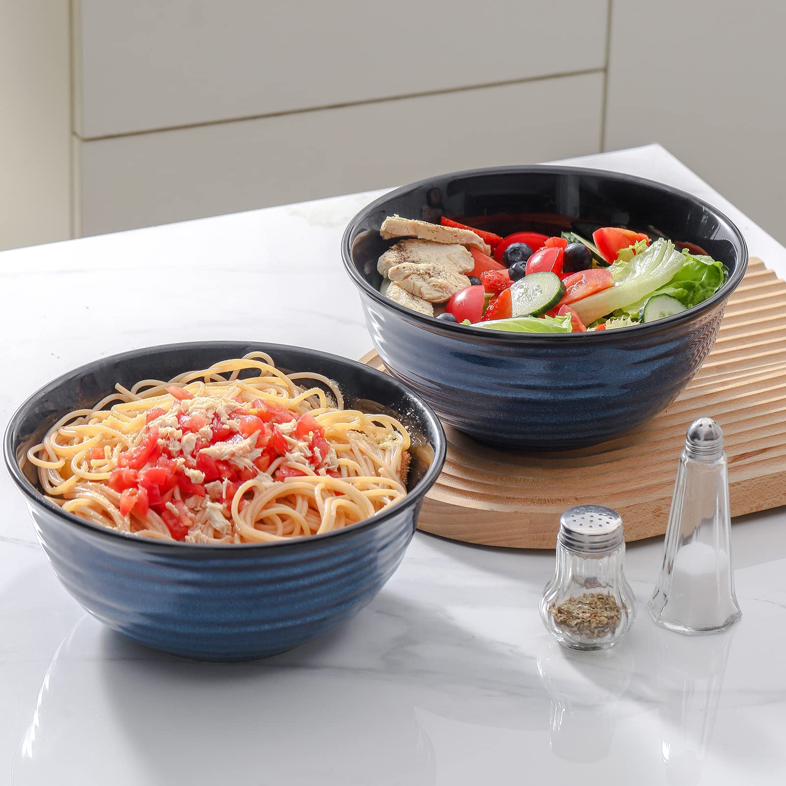 HASENSE 8.5-inch blue bowls elevate pasta, soups, or popcorn presentations
