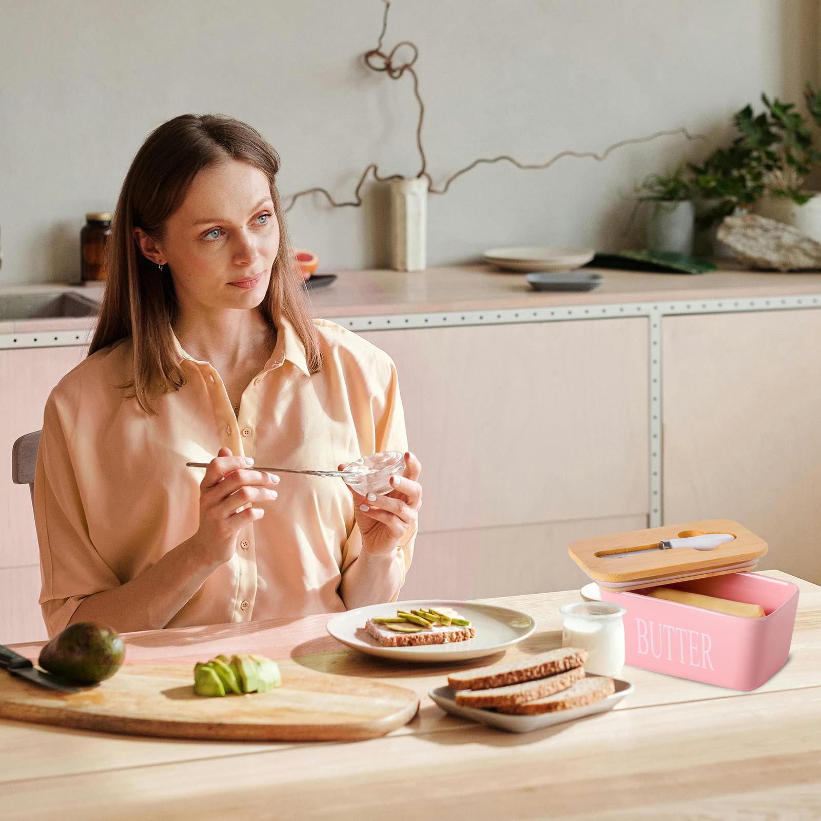 Hasense porcelain butter keeper in pink is easy to clean