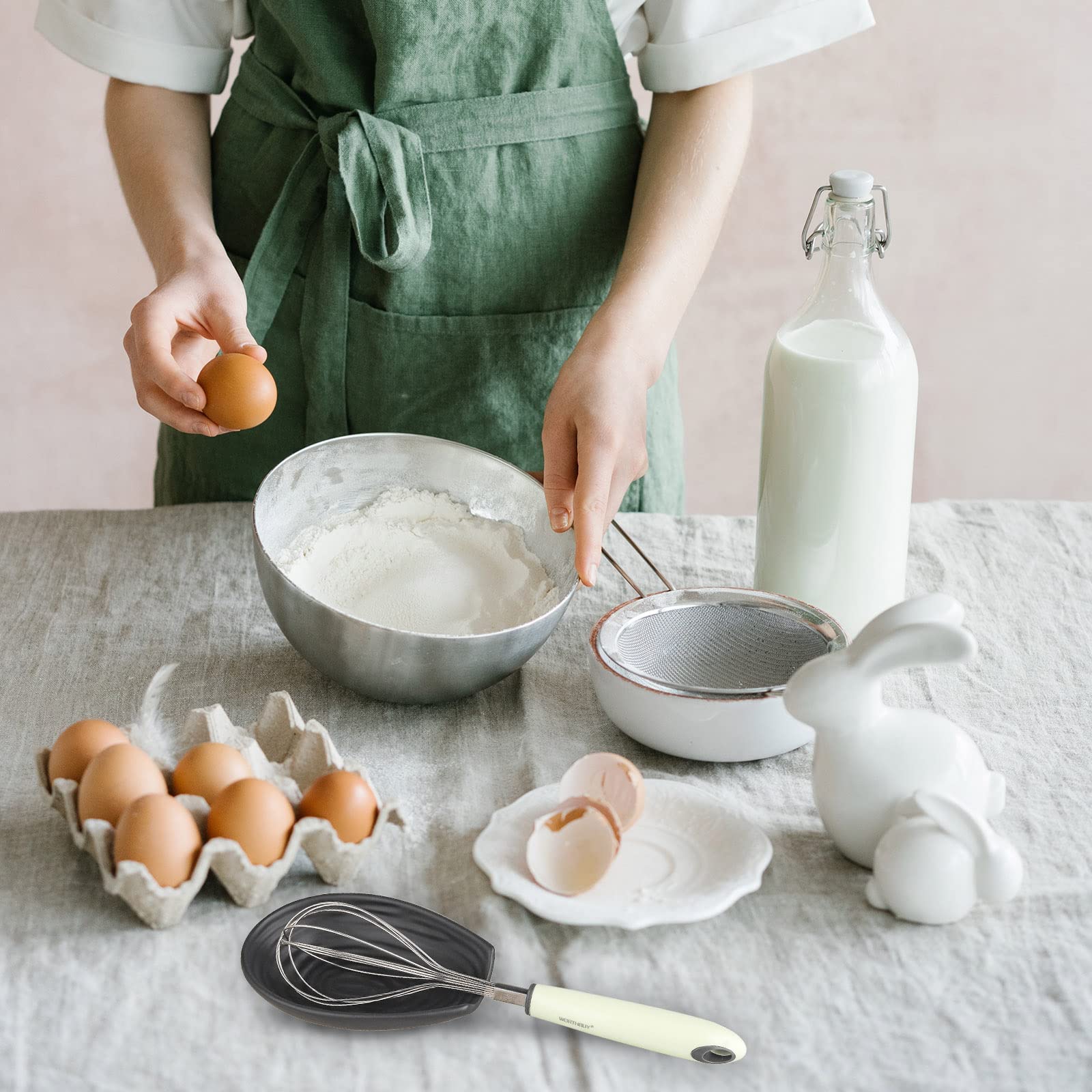 Hasense spoon rest is dishwasher-safe for easy cleaning.
