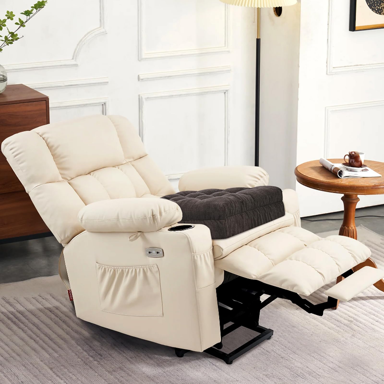 HAVARGO versatile compatibility with armchairs, recliners, and wheelchairs.