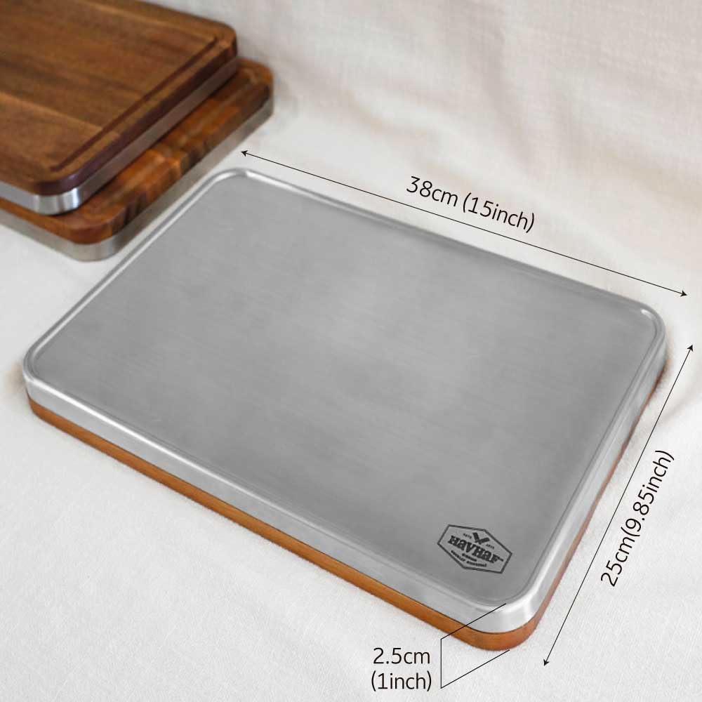 HAVHAF easy-clean board simplifies rinsing after cooking.