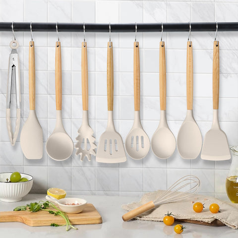 HaWare compact storage display keeps utensils organized on the counter.