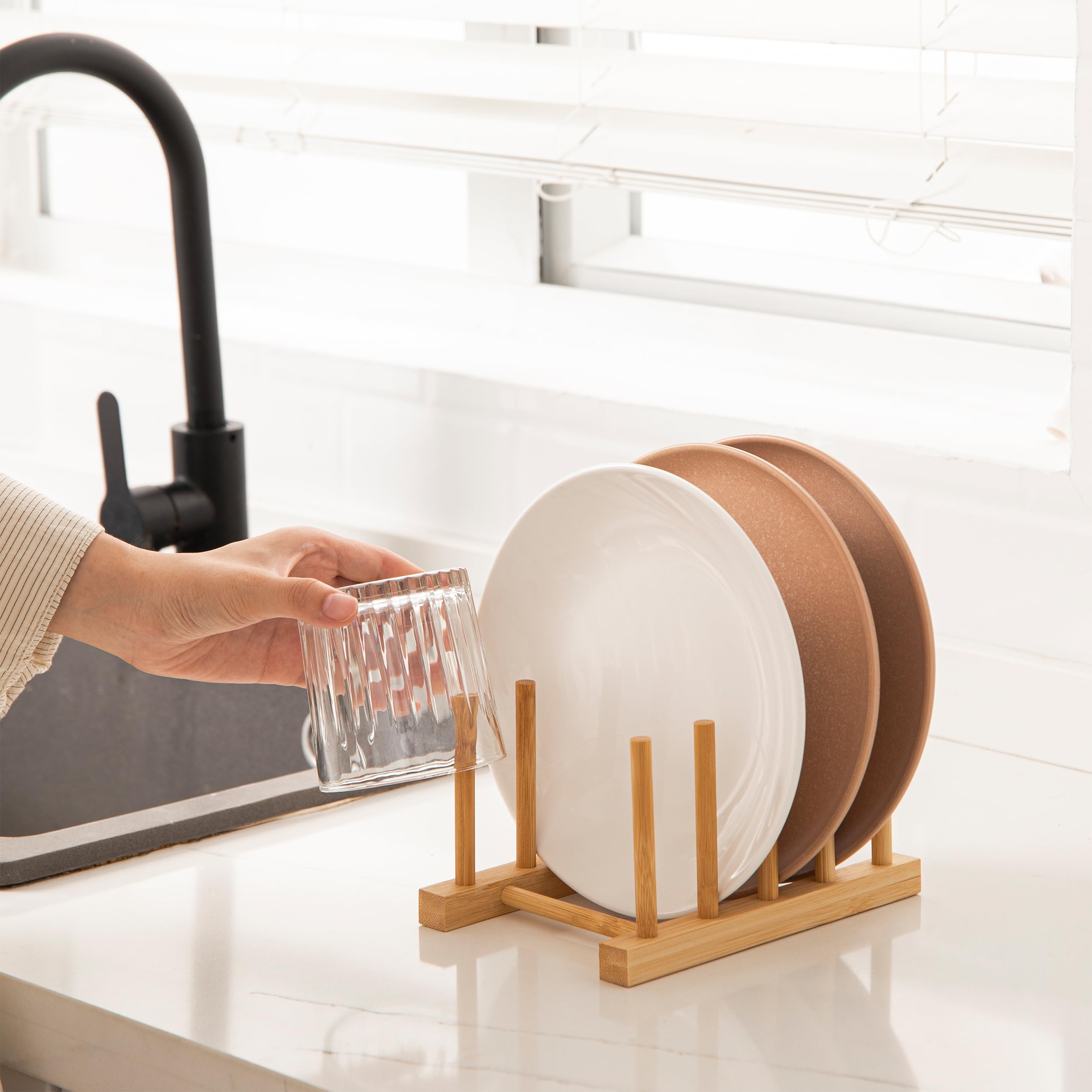 HBlife bamboo rack holding cutting boards and plates neatly.